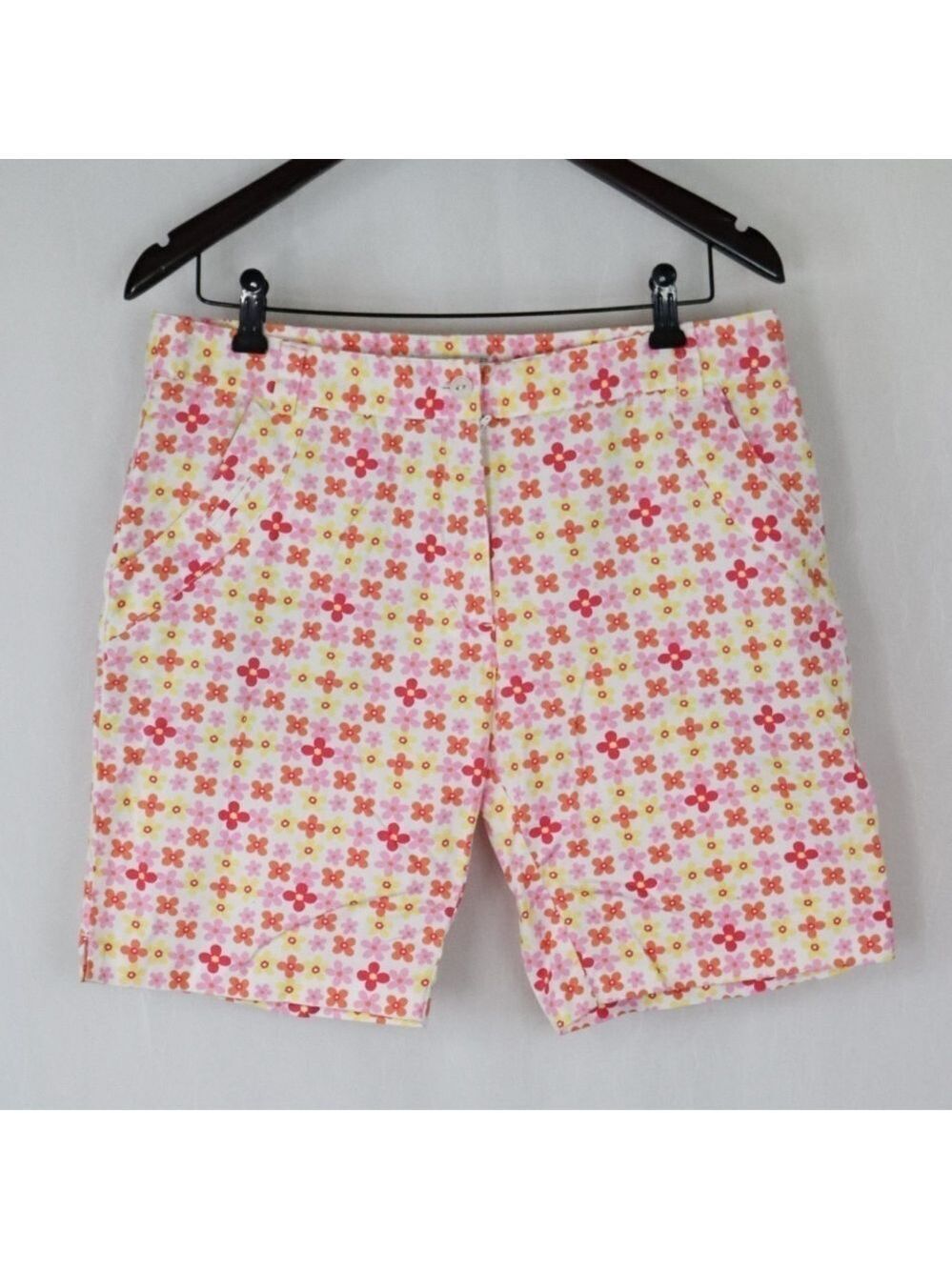 🦩 GREEN LAMB Flower Power 70s Inspired Shorts (🦩2 for $25)